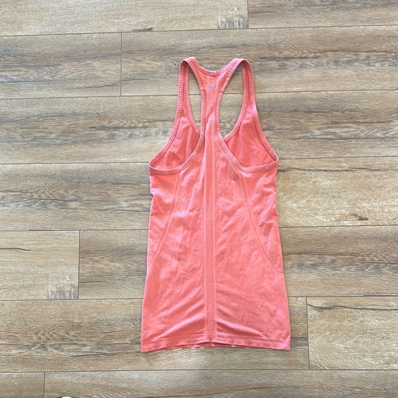 Lululemon Pink Racerback Tank Top Size 4 - Picture 5 of 6
